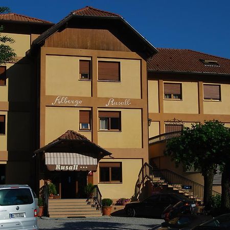Albergo Rusall تريميتْسّو المظهر الخارجي الصورة